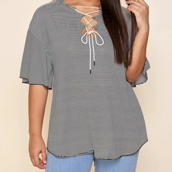 SHEIN Tops - SHEIN Women's Stripped Print Lace Up Tee NWOT